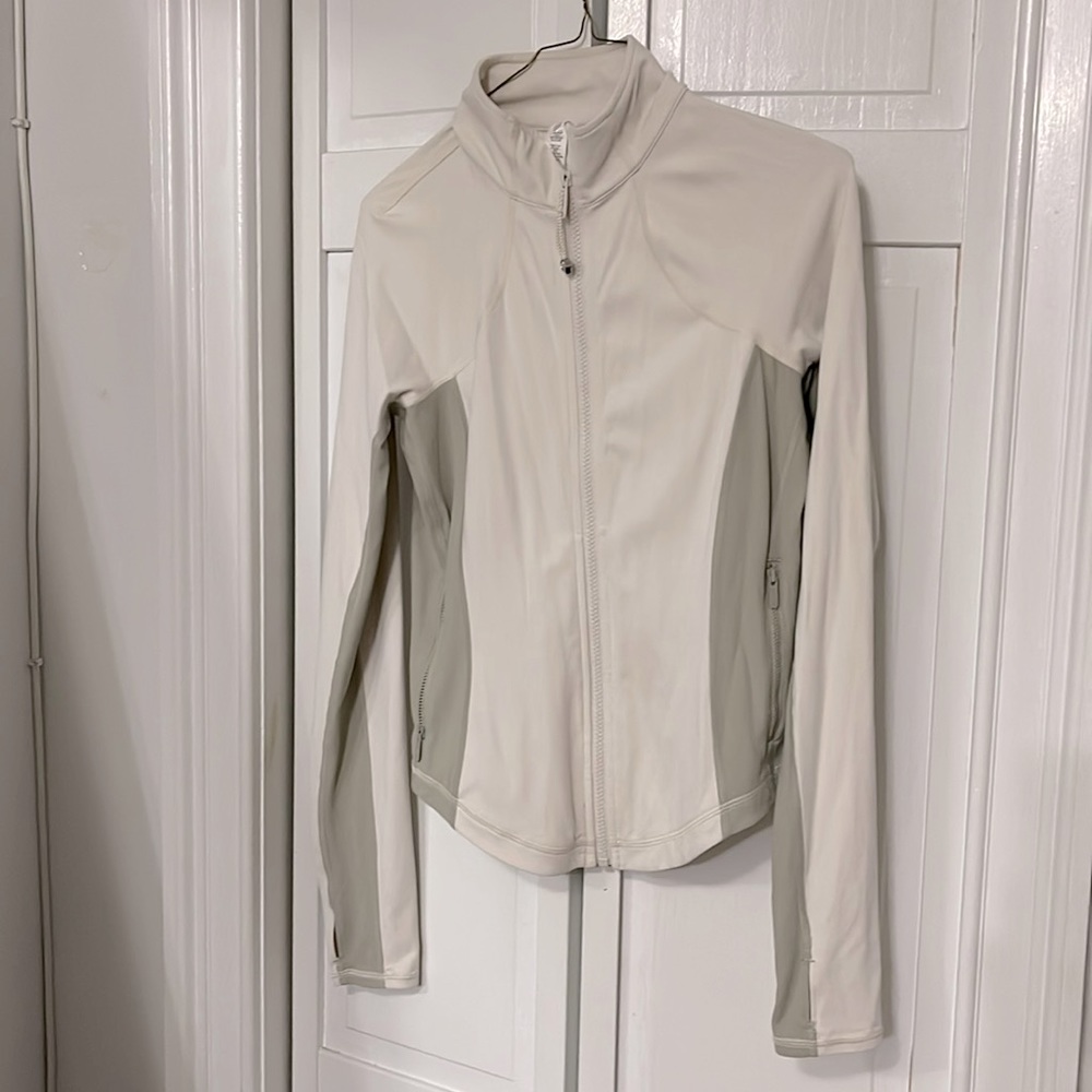 Lululemon beige zip up size 8